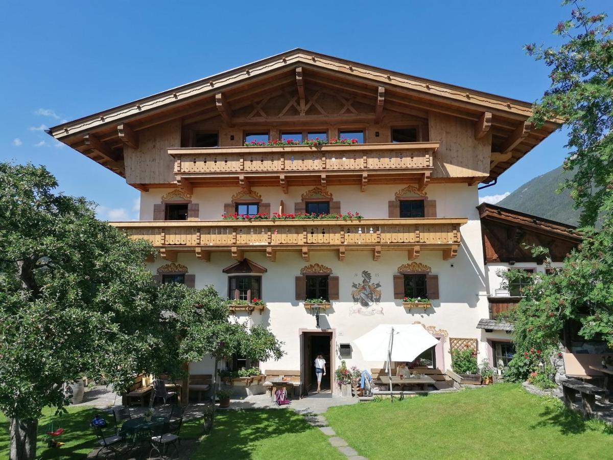 Hotel Fleckhof Neustift im Stubaital Exterior foto