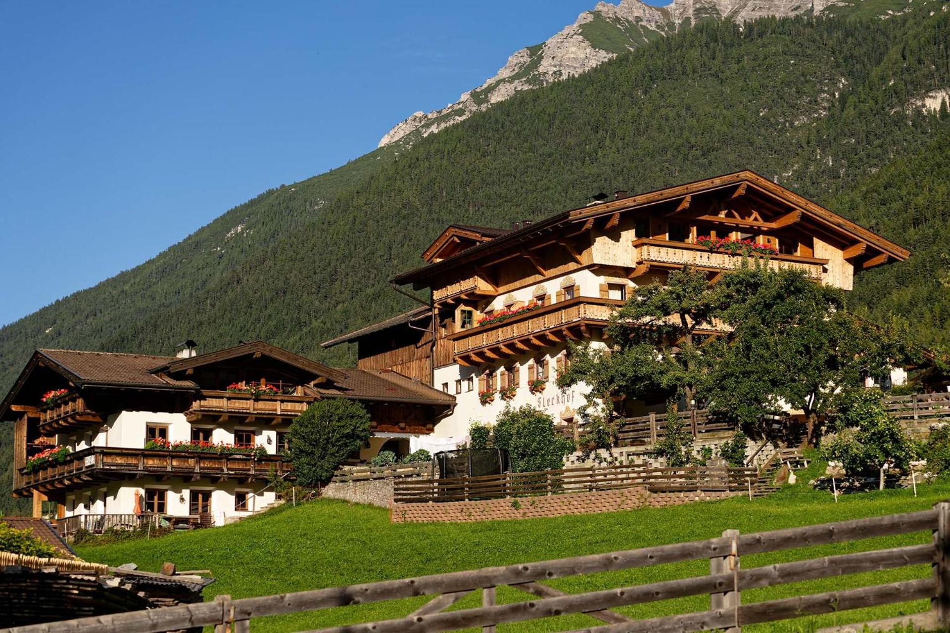 Hotel Fleckhof Neustift im Stubaital Exterior foto