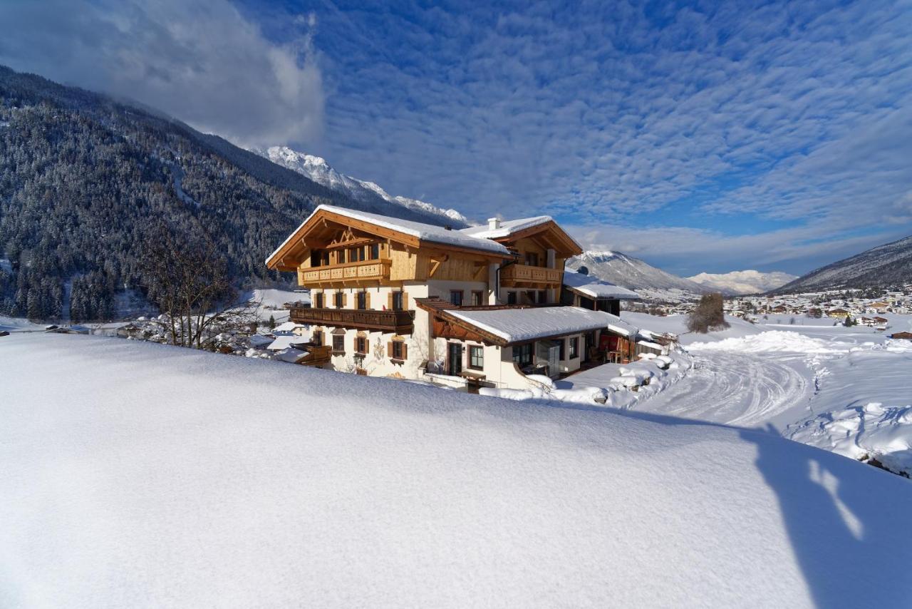 Hotel Fleckhof Neustift im Stubaital Exterior foto
